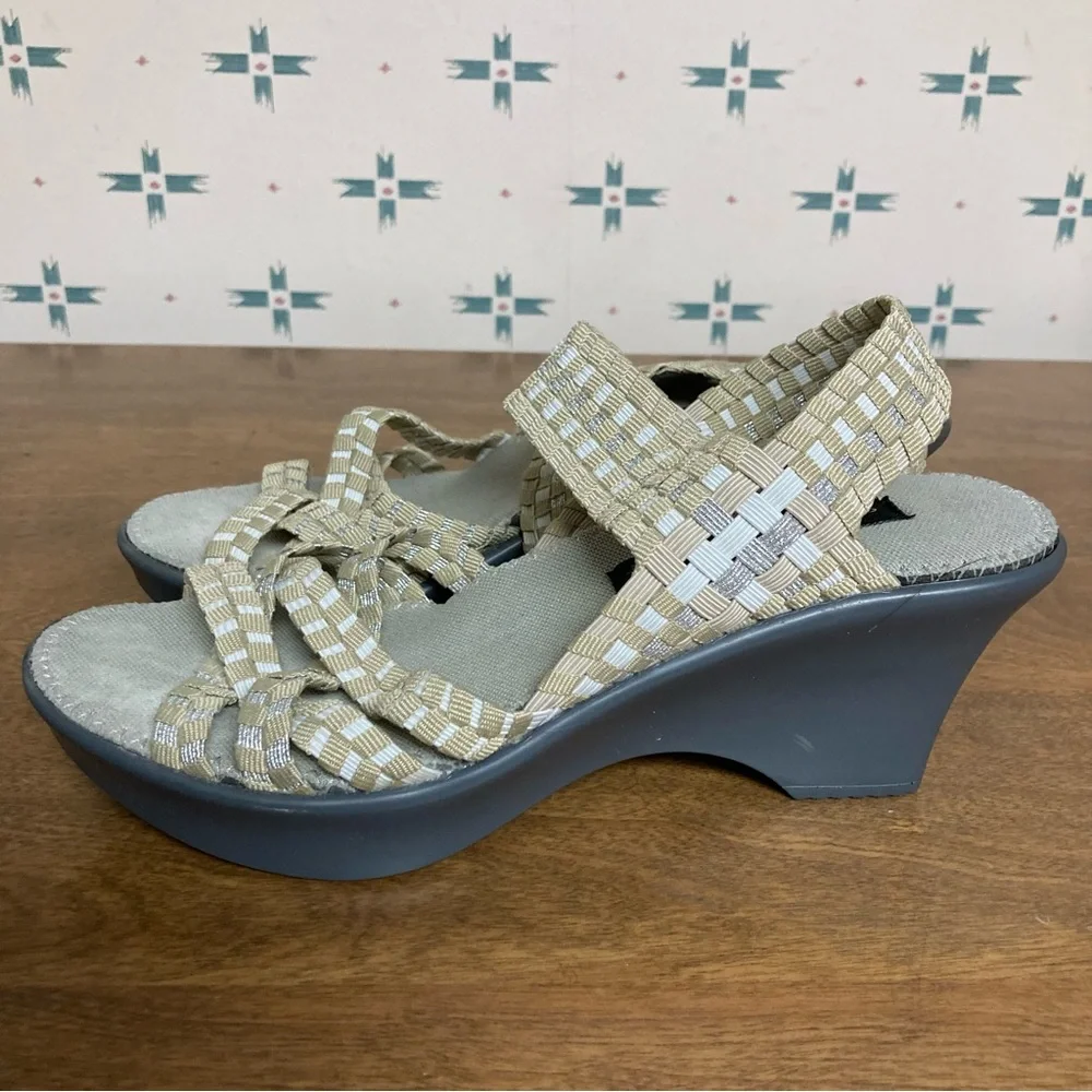 5/$15 Steven by Steve Madden Tan, Silver, & White Weave-like Sandals